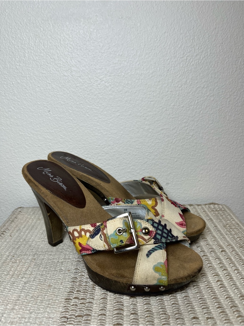 Miss Bisou Vibtage Y2K Floral Buckle Platform Clog Heels Multicolor Size 9